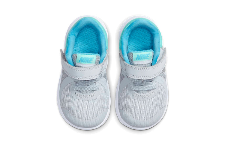 Lookbook (TD) Nike Revolution 4 'Gris Azul Blanco' 943308-007