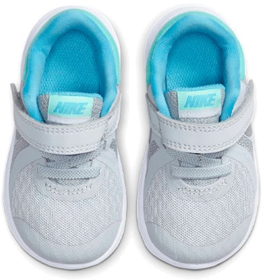 (TD) Nike Revolution 4 'Gris Azul Blanco' 943308-007 Lookbook (TD) Nike Revolution 4 'Gris Azul Blanco' 943308-007