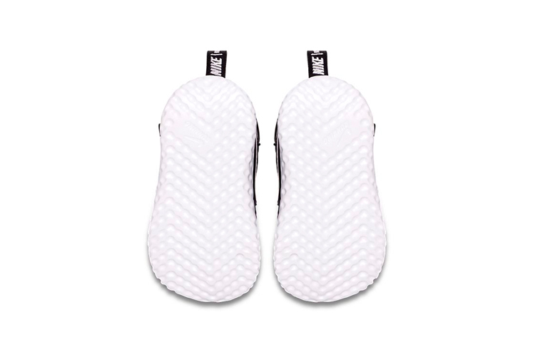 Shop 【TD嬰童】Nike Revolution 5 黑白