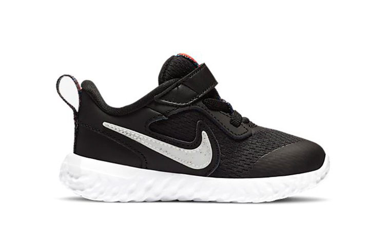 (TD) Nike Revolution 5 SE 'Black White' 圖 2