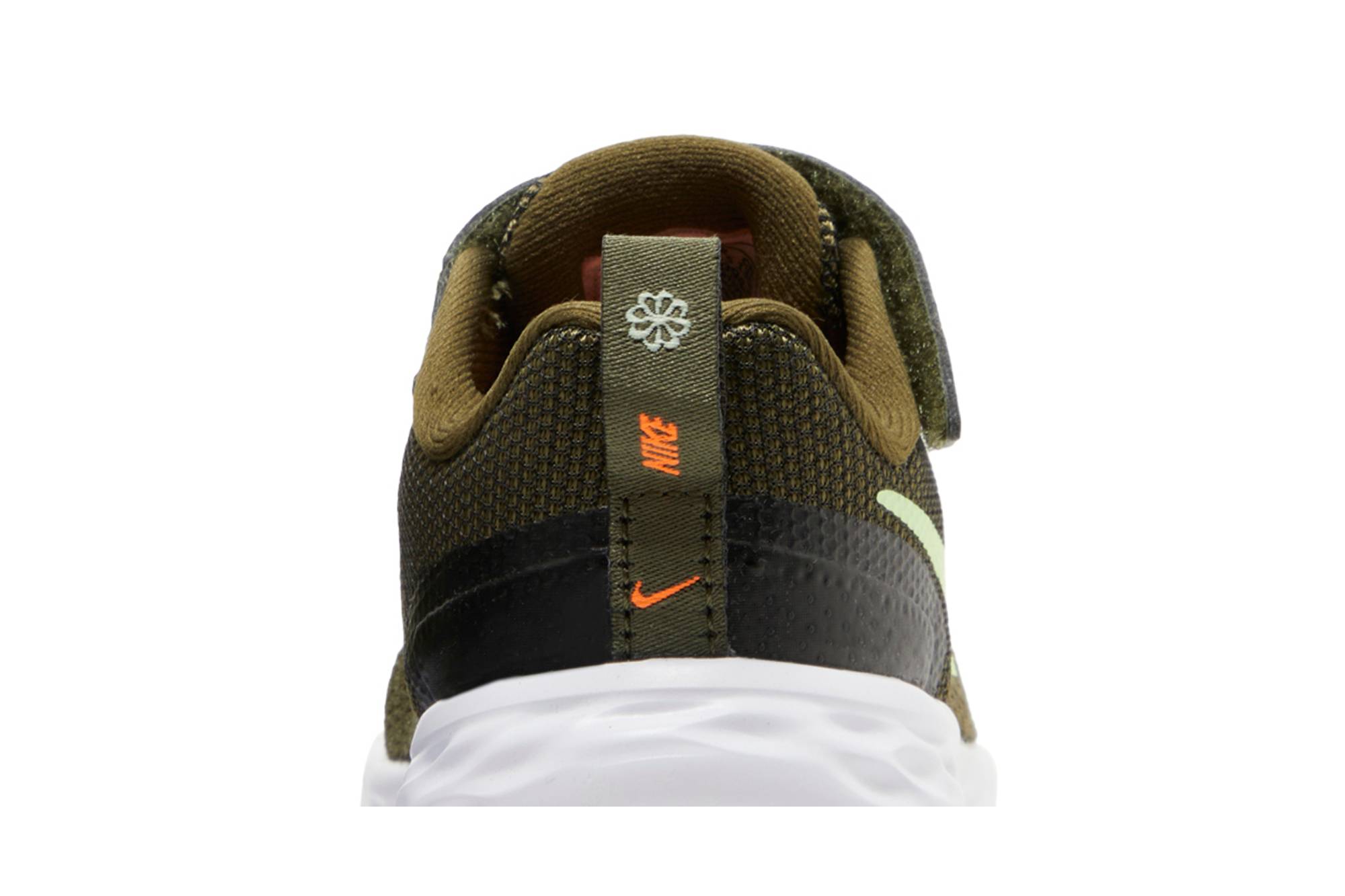 Sizing (TD) ナイキ レボリューション 6 "ラフグリーン/ボルト" DD1094-300