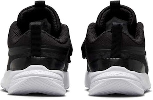 (TD) Nike Star Runner 5 黑白 山峰白 運動鞋 HF7006-002 Lookbook (TD) Nike Star Runner 5 黑白 山峰白 運動鞋 HF7006-002