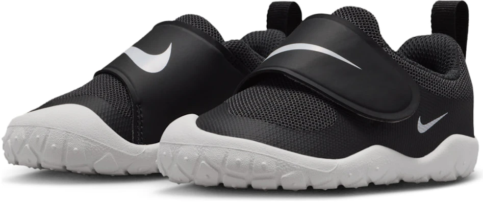 (TD) Nike Swoosh 1 Essential Hitam Anthracite Putih Summit HV5043-001 Lookbook (TD) Nike Swoosh 1 Essential Hitam Anthracite Putih Summit HV5043-001