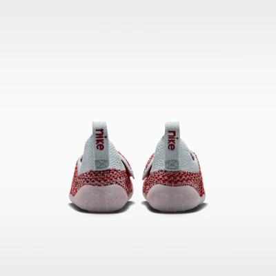 (TD) Nike Swoosh 1 Sail/Crimson Equipo/Crimson Claro/Oro Metálico FB3244-102 Details for (TD) Nike Swoosh 1 Sail/Crimson Equipo/Crimson Claro/Oro Metálico FB3244-102