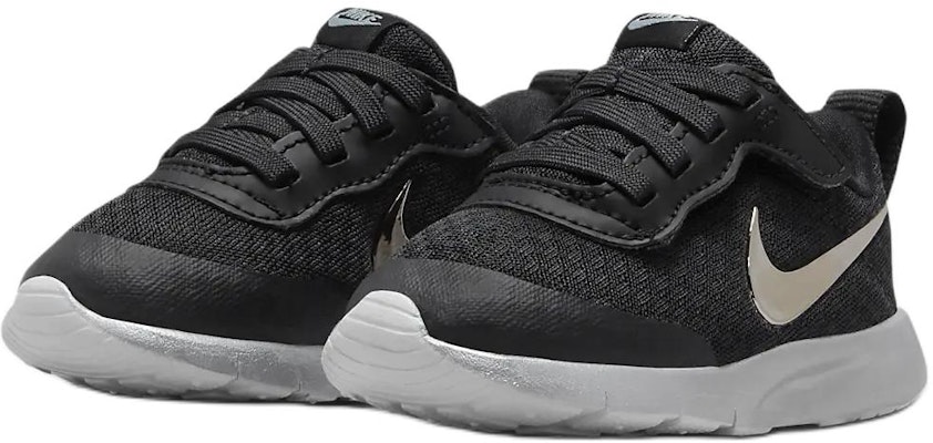 (Toddler) Nike Tanjun SE EasyOn Black Smoke Grey Photon Dust Metallic Silver FZ1015-001 Lookbook (Toddler) Nike Tanjun SE EasyOn Black Smoke Grey Photon Dust Metallic Silver FZ1015-001