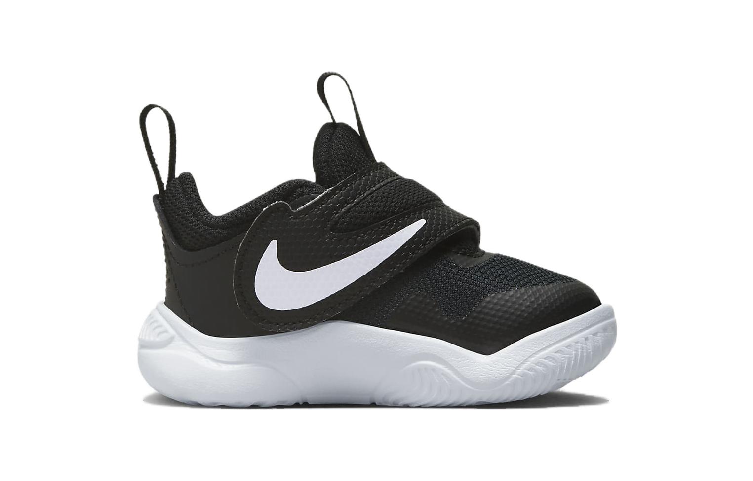 Order (TD) Nike Team Hustle D11 'Hitam Putih' DV8995-002