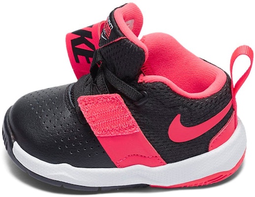 (TD) Nike Team Hustle D8 'Hitam Merah Muda' 881943-002 Lookbook (TD) Nike Team Hustle D8 'Hitam Merah Muda' 881943-002