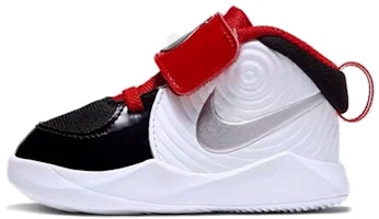 (Toddler) Nike Team Hustle D9 Auto 'Metallic Silver' CK0617-001 (Toddler) Nike Team Hustle D9 Auto 'Metallic Silver' CK0617-001