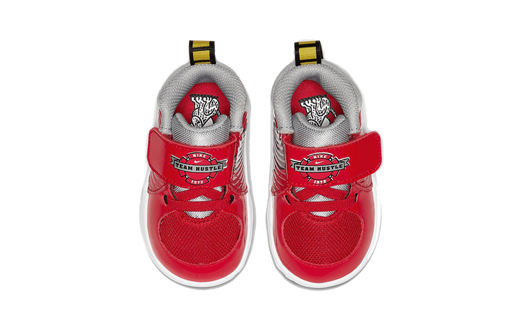 Lookbook 嬰幼 Nike Team Hustle D 9 Auto 魔術貼 高筒 實戰籃球鞋 大學紅