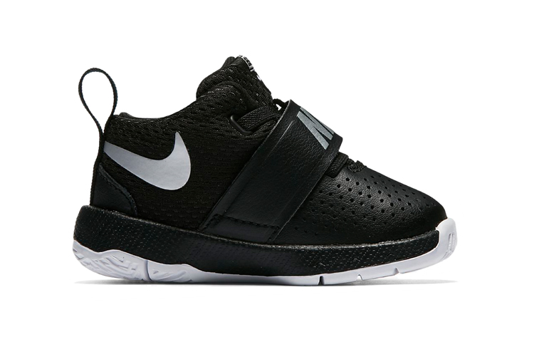 Order (TD) 耐克团队Hustle D 8 '黑色金属银' 881943-001