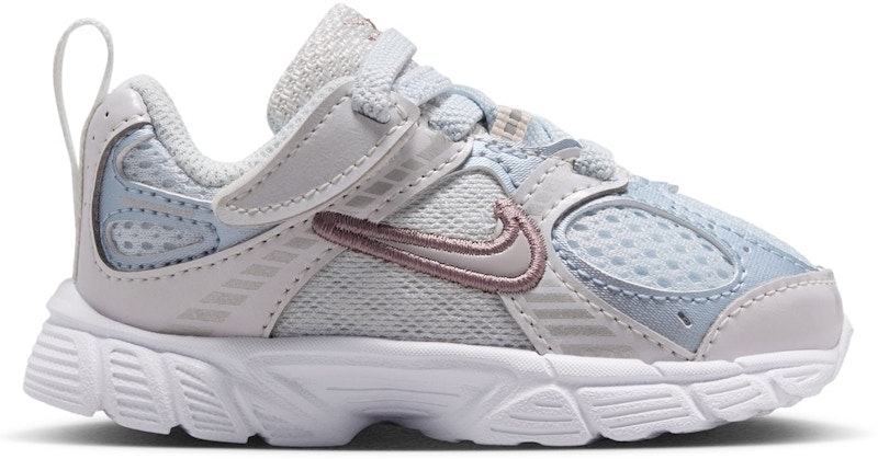 toddler-nike-v5-rnr-aura-platinum-tint-moon-particle-hq-6413-400