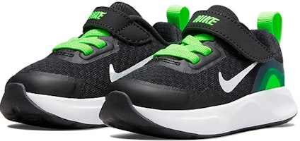 (TD) Nike Wearallday 'Hitam Hijau Menyala' CJ3818-015 Lookbook (TD) Nike Wearallday 'Hitam Hijau Menyala' CJ3818-015