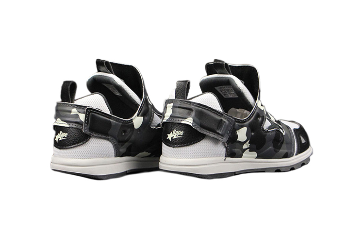 Lookbook (TD) Reebok BAPE x Insta PUMP Fury Night Light Sepatu Anak Hitam/Putih BD4403