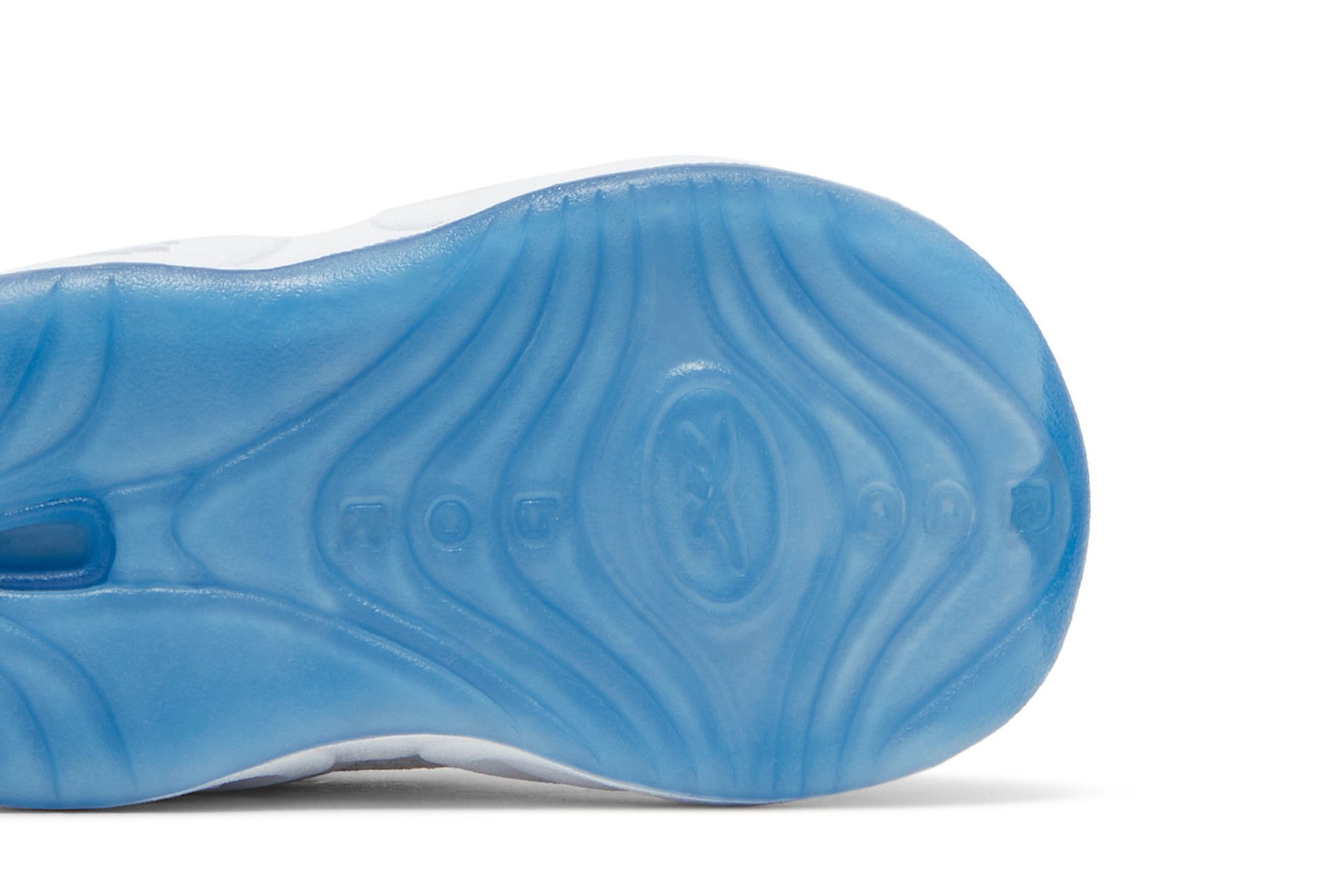 Purchase (TD) Reebok Question Mid 'Blue Toe' 2022 Zapatillas Deportivas. GY8825