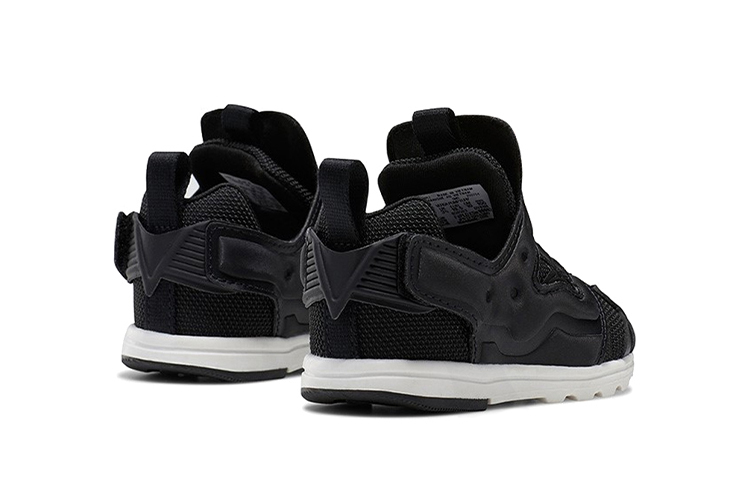 Shop (TD) 锐步 Versa Pump Fury “黑色” DV8108