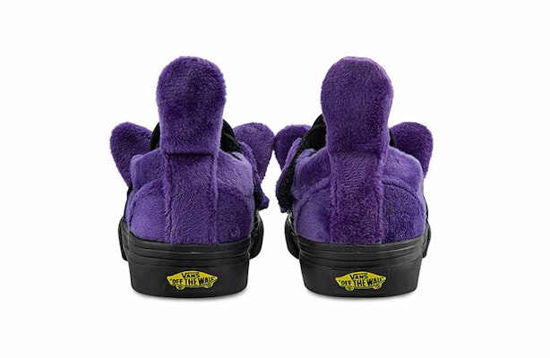 (TD) Sailor Moon x Vans Slip-On V 'Pretty Guardian - Luna' dalam Malay VN0005VZ447 Purchase (TD) Sailor Moon x Vans Slip-On V 'Pretty Guardian - Luna' dalam Malay VN0005VZ447