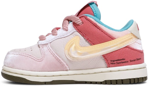 (TD) Social Status × Nike Dunk Low "苺ミルク" (Social Status × Nike Dunk Low "Ichigo Miruku") DM3350-600 Lookbook (TD) Social Status × Nike Dunk Low "苺ミルク" (Social Status × Nike Dunk Low "Ichigo Miruku") DM3350-600