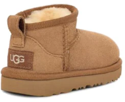 Shop 嬰兒 UGG 羊皮 圓頭拉鍊 防水 高筒 學步鞋 栗色