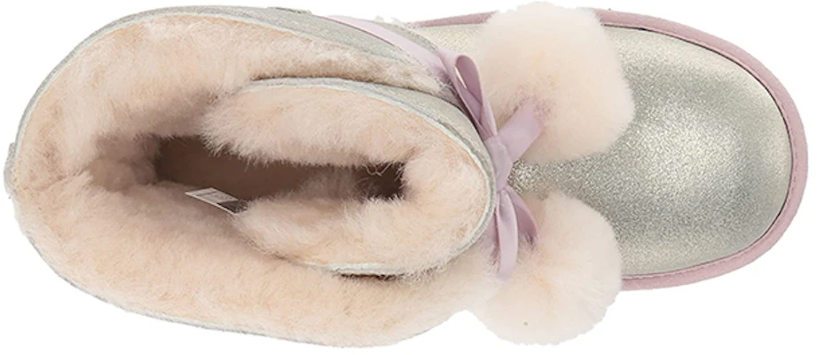 (TD) UGG But Salji 'Cute Pom-Pom Emas' 1019701T-GOLD Lookbook (TD) UGG But Salji 'Cute Pom-Pom Emas' 1019701T-GOLD