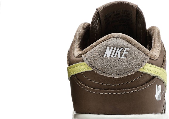 (幼童版)UNDEFEATED x Nike Dunk Low SP 'Canteen' DJ4307-200 Sizing (幼童版)UNDEFEATED x Nike Dunk Low SP 'Canteen' DJ4307-200