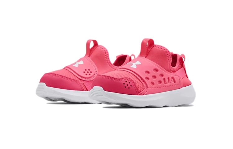 Lookbook (TD) Under Armour 'Sepatu Lari Low-Top Pink' 3024217-600