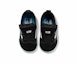 Lookbook (TD) Vans Classic Sneakers Kasual HitamPutih 'Hitam Putih' VN0A5HZ1B8C
