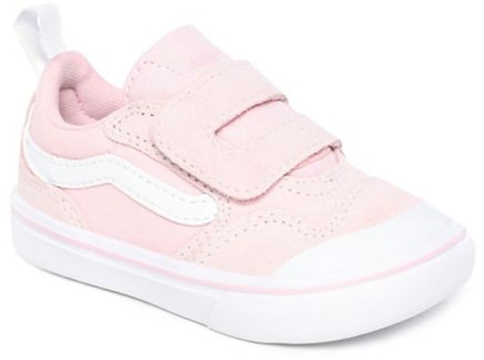 嬰童 Vans Comfycush New Skool V 粉白 Lookbook 嬰童 Vans Comfycush New Skool V 粉白