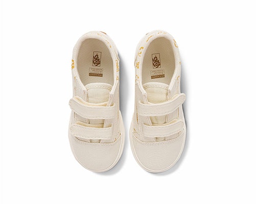 (TD) Vans Old Skool V 'Kuning Krim' VN0A4VJJF3X Lookbook (TD) Vans Old Skool V 'Kuning Krim' VN0A4VJJF3X