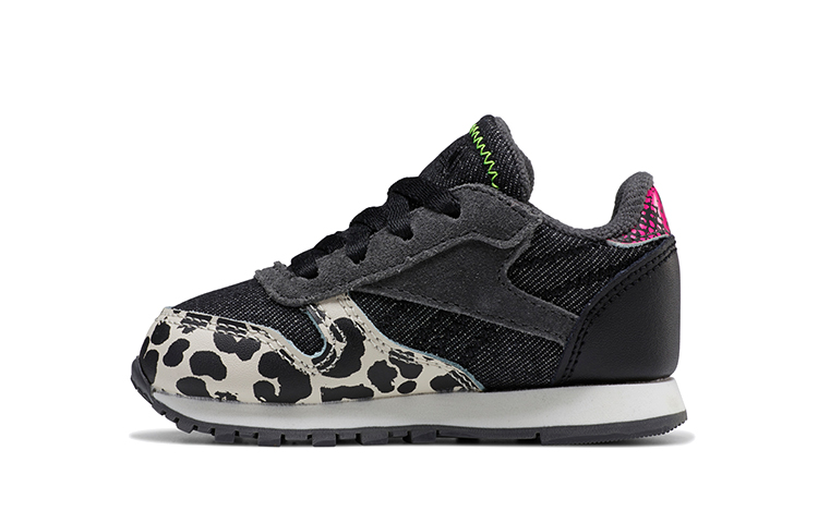 Buy (TD) 神奇女侠1984 x Reebok经典皮革‘猎豹纹’ Q46339