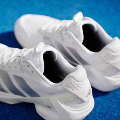(W) Adizero Ubersonic 5 IH8103 1