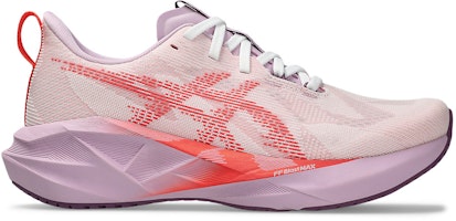 (W) ASICS NOVABLAST 5 WIDE 1012B766-101 (W) ASICS NOVABLAST 5 WIDE 1012B766-101