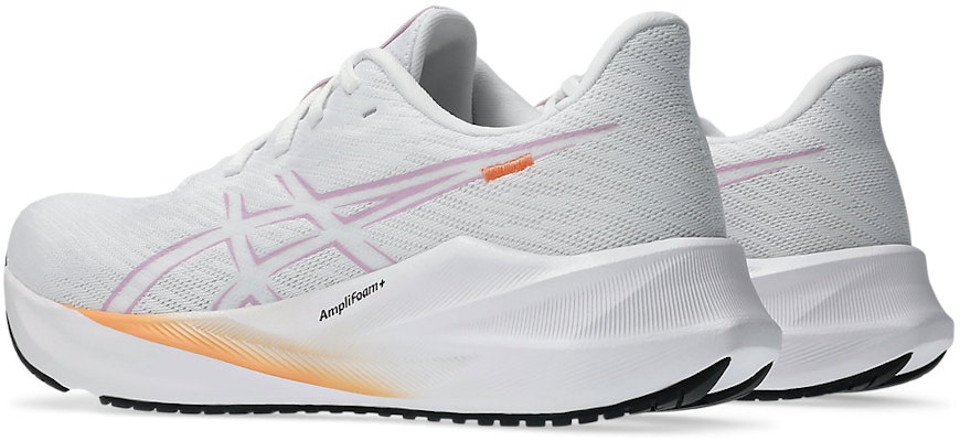 (W) ASICS VERSABLAST 4 女款跑鞋 1012B775-100 Lookbook (W) ASICS VERSABLAST 4 女款跑鞋 1012B775-100