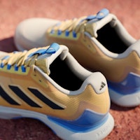 (W) Sepatu Tenis Avacourt 2 Clay Wanita IF0403 1