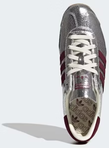 (W) 컨트리 OG 스니커즈 JQ5111 Lookbook (W) 컨트리 OG 스니커즈 JQ5111