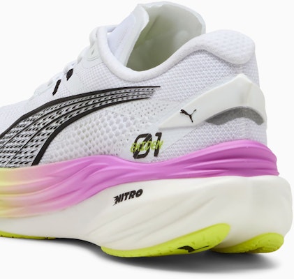 女子Deviate Nitro 3 EKIDEN发光跑鞋 311895-01 Lookbook 女子Deviate Nitro 3 EKIDEN发光跑鞋 311895-01