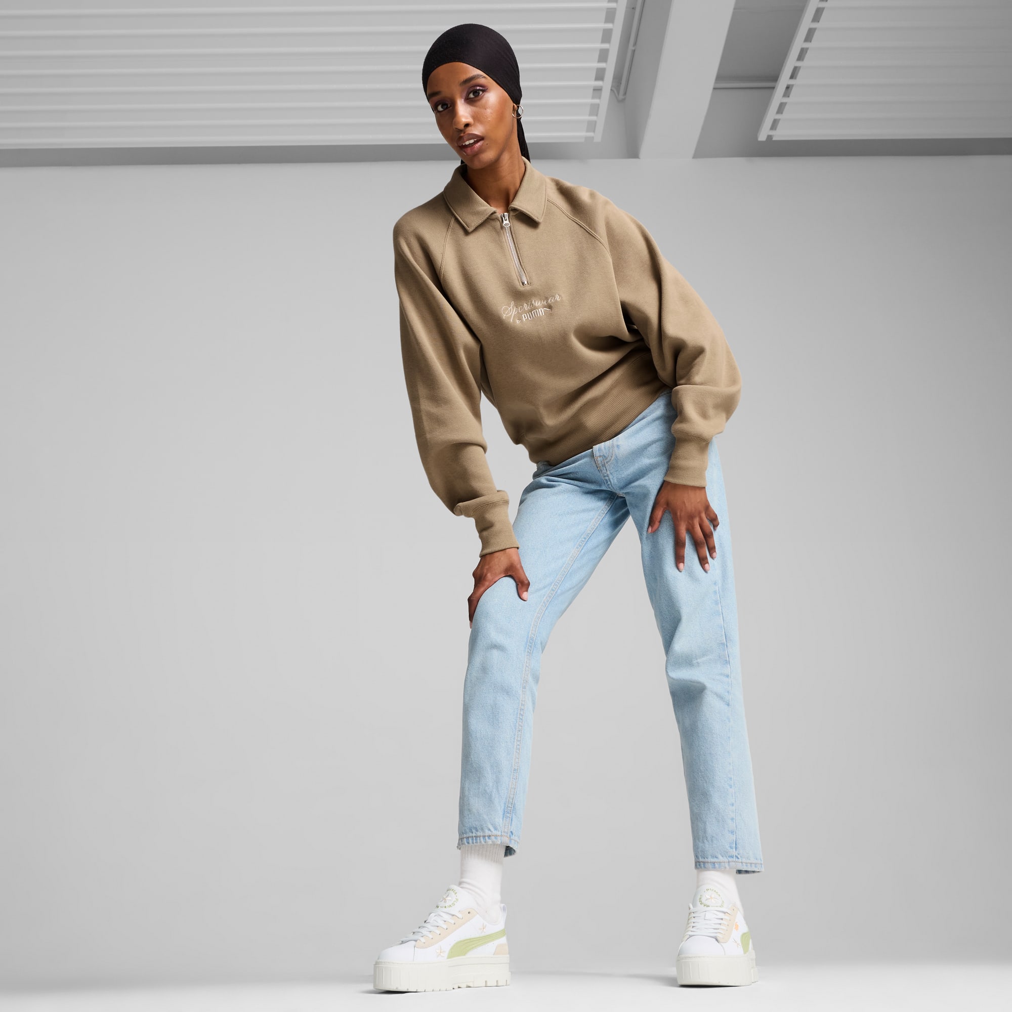 Lookbook (W) 迷宫刺绣运动鞋 399674-01