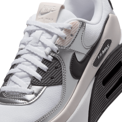 Sizing (W) 나이키 에어 맥스 90 LV8 IB0170-100