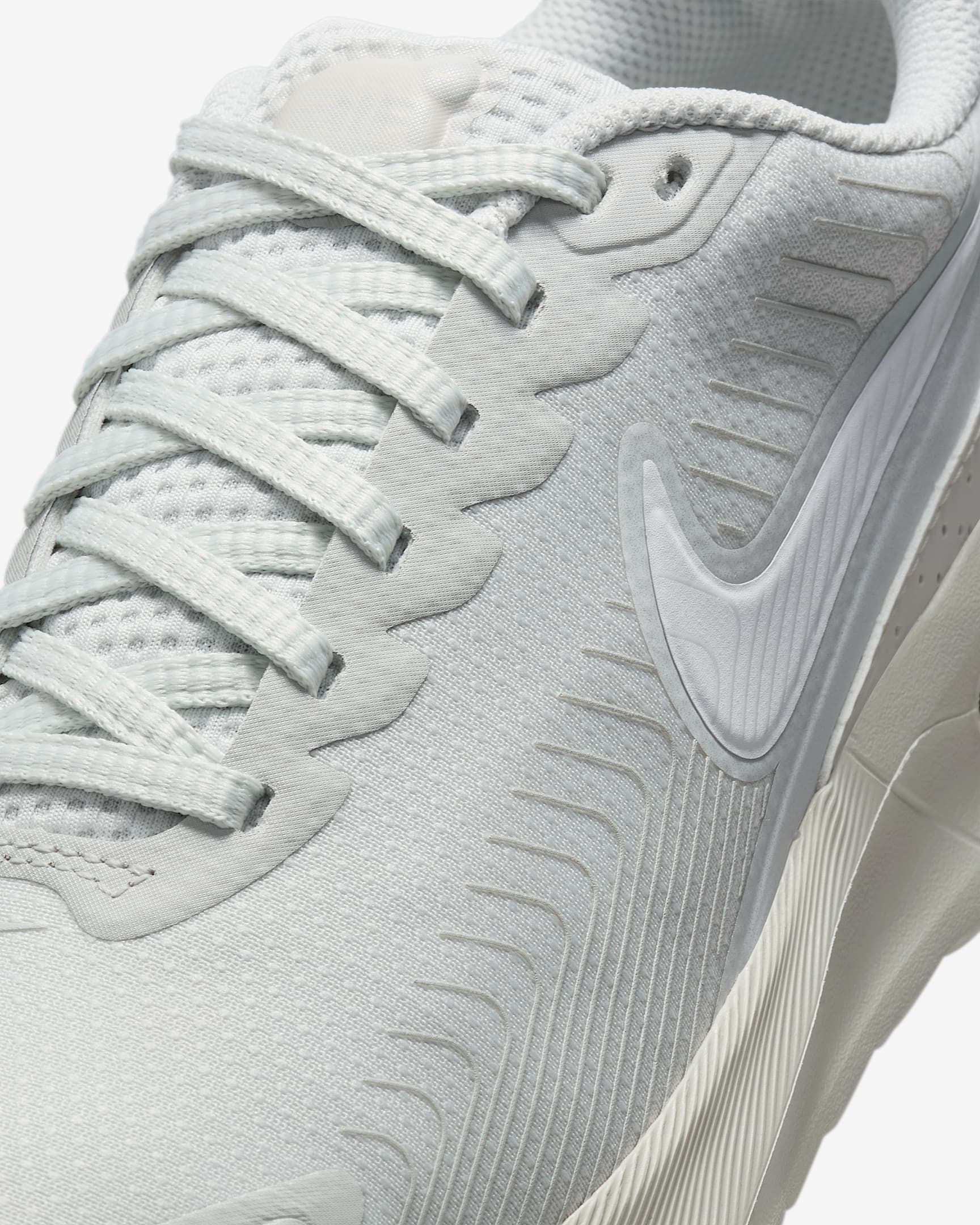 Sizing (W) Nike Air Max New Axis Wanita IB4494-025