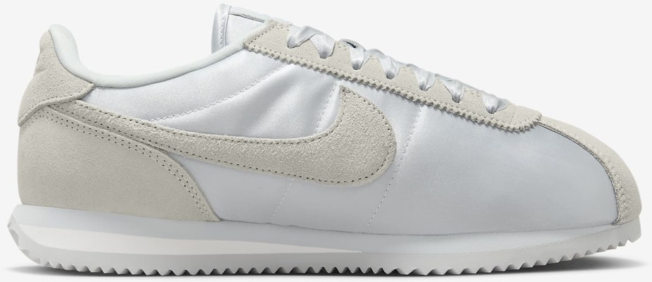 (W) ナイキ コルテッツ テキスタイル FV5420-001 Lookbook (W) ナイキ コルテッツ テキスタイル FV5420-001