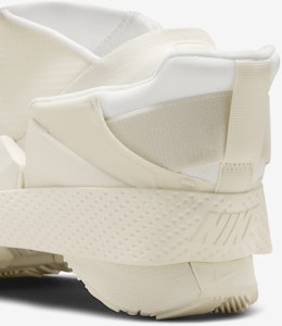 (W) 나이키 고 플라이이즈 DR5540-105 2