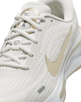 (W) Nike Journey Run Wanita FJ7765-003 Sizing (W) Nike Journey Run Wanita FJ7765-003