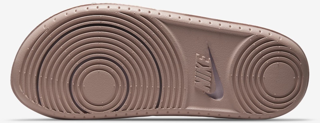(W) Nike Off Court Wanita BQ4632-606 Lookbook (W) Nike Off Court Wanita BQ4632-606