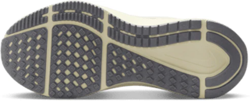 Order (女款)Nike Structure 25 DJ7884-011