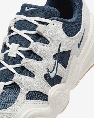 (W) Nike Tech Hella Wanita DR9761-004 Sizing (W) Nike Tech Hella Wanita DR9761-004