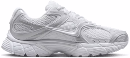 나이키 V5 RNR 스니커즈 (W) HQ7901-101 Lookbook 나이키 V5 RNR 스니커즈 (W) HQ7901-101