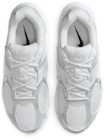 나이키 V5 RNR 스니커즈 (W) HQ7901-101 Shop 나이키 V5 RNR 스니커즈 (W) HQ7901-101