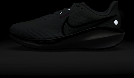 ナイキ ウィメンズ ヴォメロ 17 FB8502-402 3