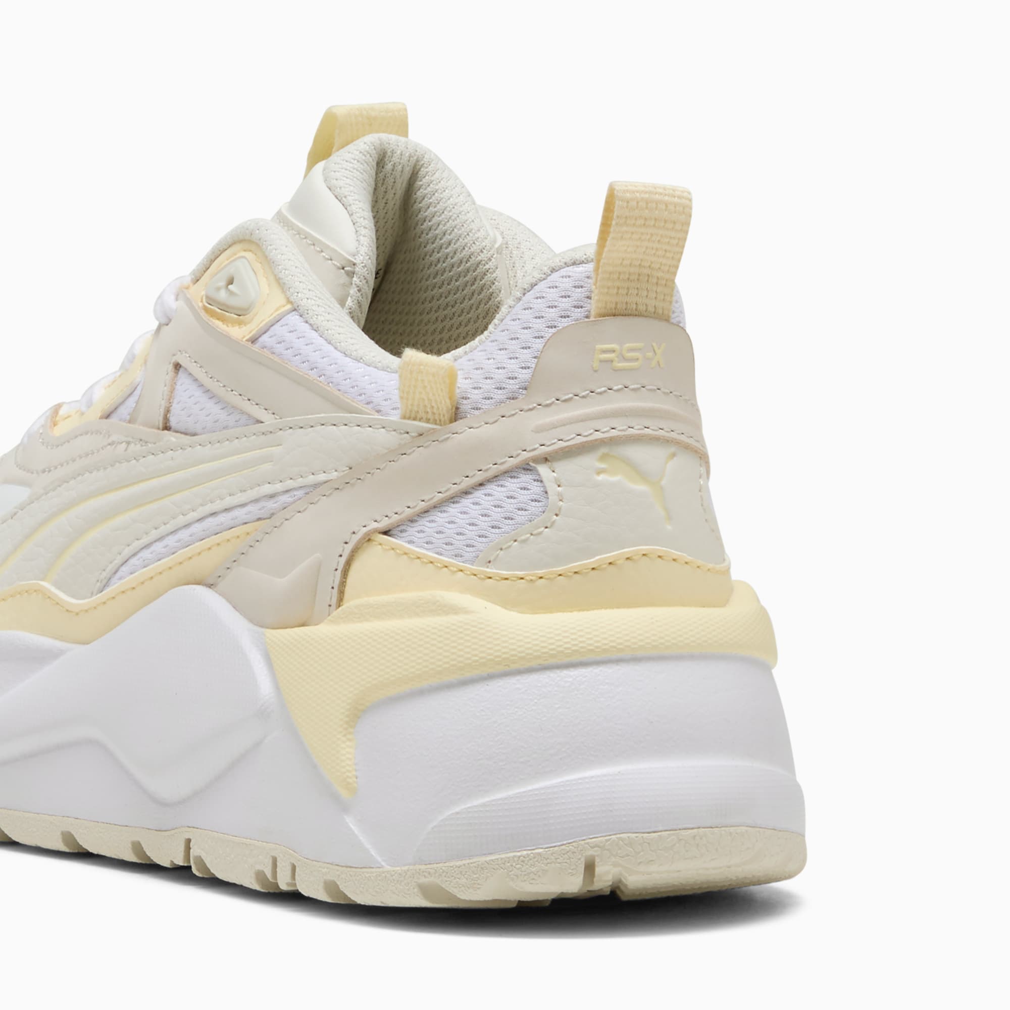 Lookbook (W) RS-X エフェクト プレミアム スニーカー 398500-06