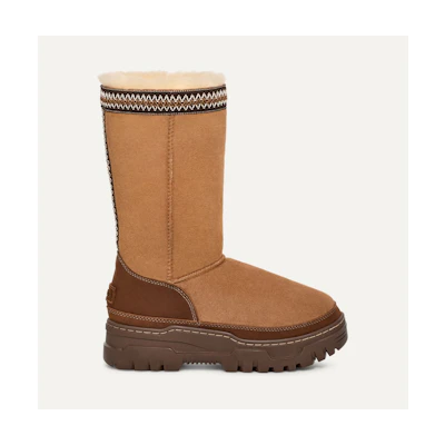 (W) UGG Classic Tall TrailGazer
