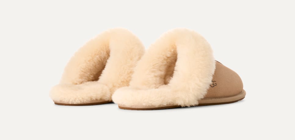 Order (W) UGG Scuffette II Selipar Perempuan 1106872